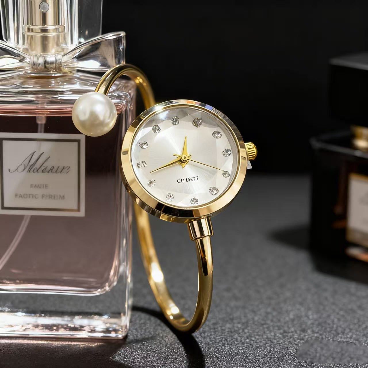 The MuthMani Watch - Elegant Circle