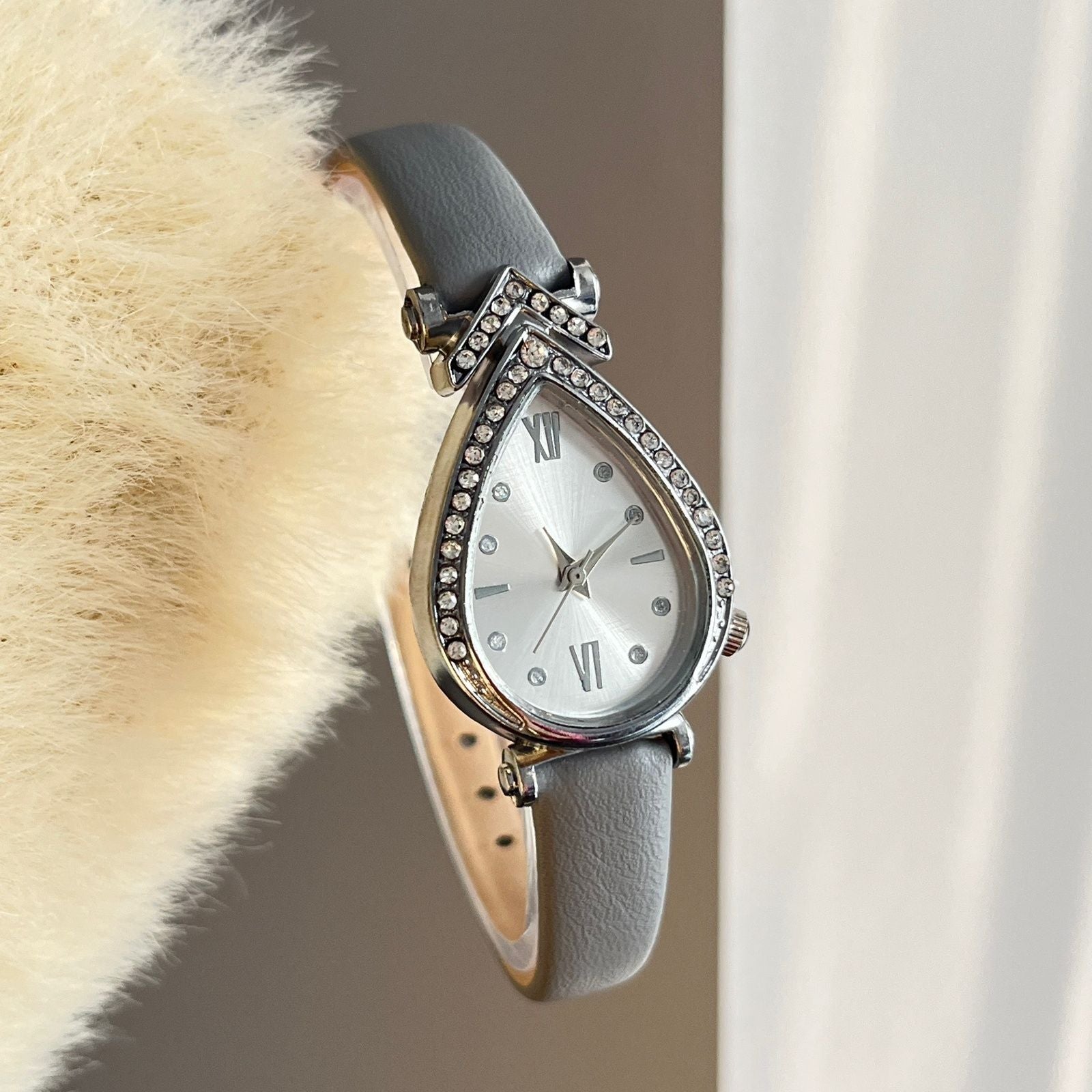 Dale Water Droplet Watch